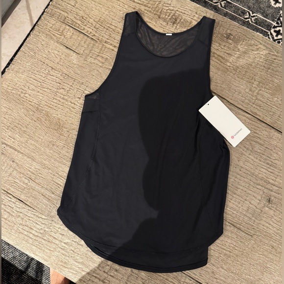 Lululemon Sculpt Tank II in Black. - Picture 6 of 9